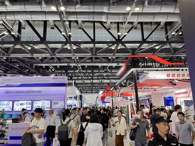 軍博會(huì)盛大開(kāi)展！世邦通信自主創(chuàng)新，助力科技強(qiáng)軍